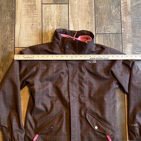 Northface Hyvent Pink and Brown Jacket - Picture 7 of 12